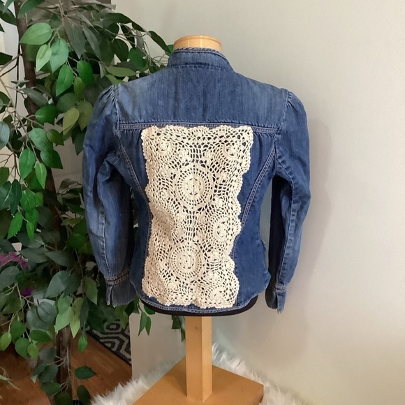 Gap Woman’s size 8 Jean Jacket with crochet lace panel in the back front… - Picture 6 of 16